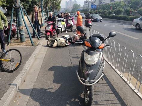 高尔夫球车报废报告
