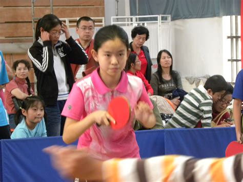 小学生用乒乓球什么样的比较好