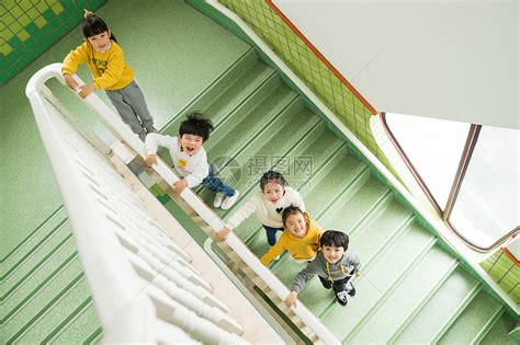 乒乓球上楼梯儿歌