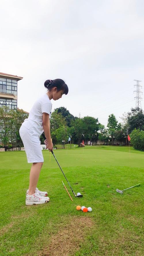 女孩子为什么学高尔夫球技术