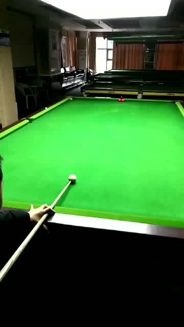 乒乓球红黑哪边是正面