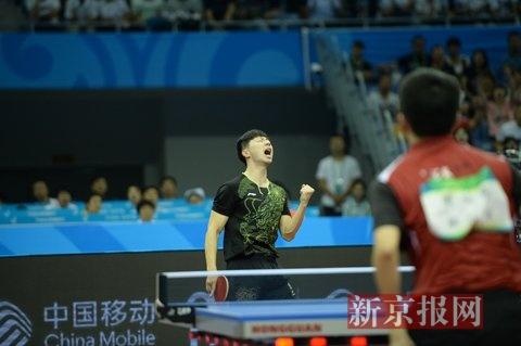 成都大运会中国乒乓球队教练是谁